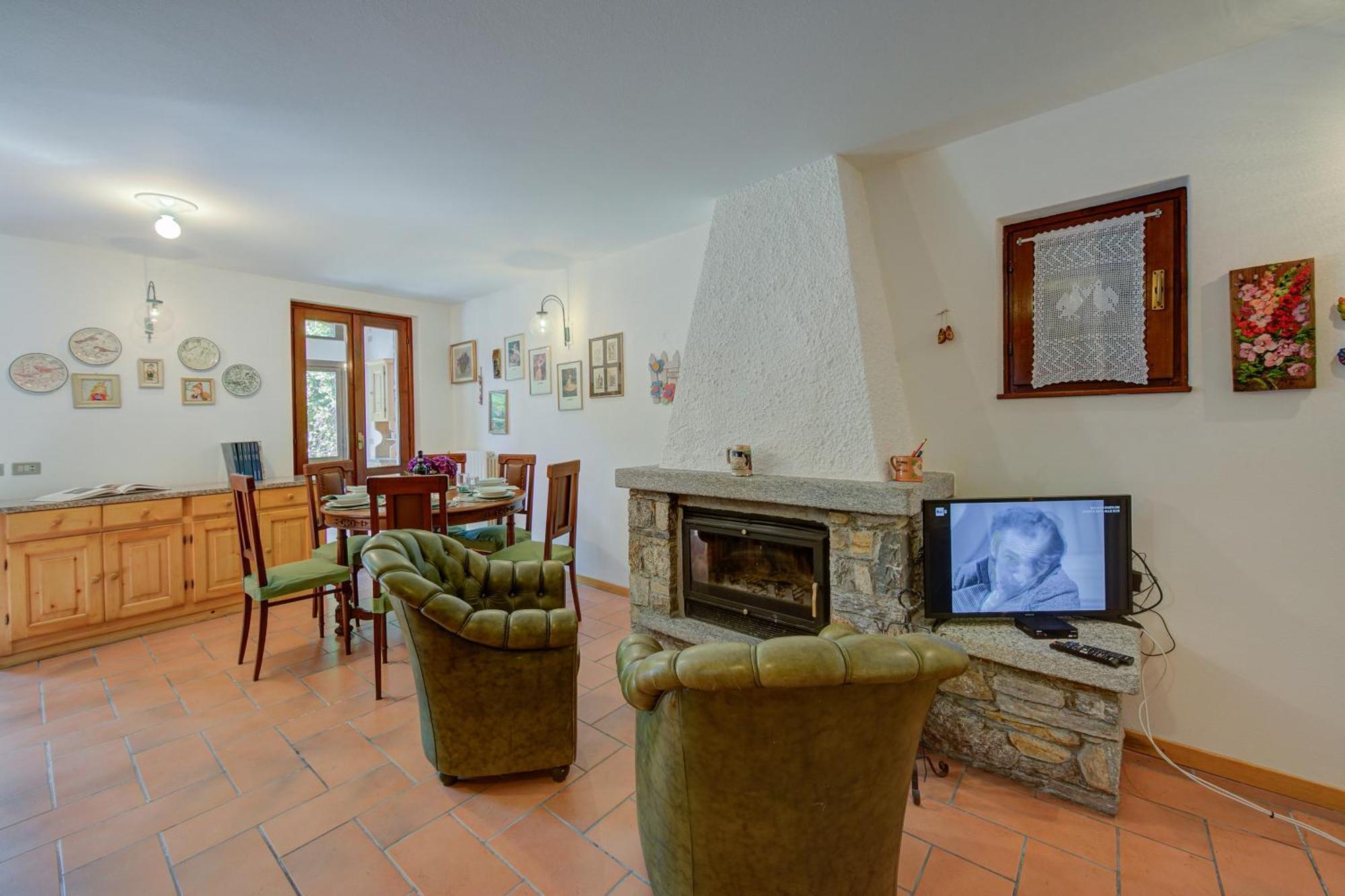 Villa Il Castagno Few Min From Beach - Happy Rentals Castelveccana Exterior photo